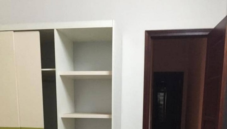 Cho thuê nhà ngõ oto Đào Tấn-Ba Đình DT 50 m2 - 5 tầng - Giá 22 Triệu (ctl)
